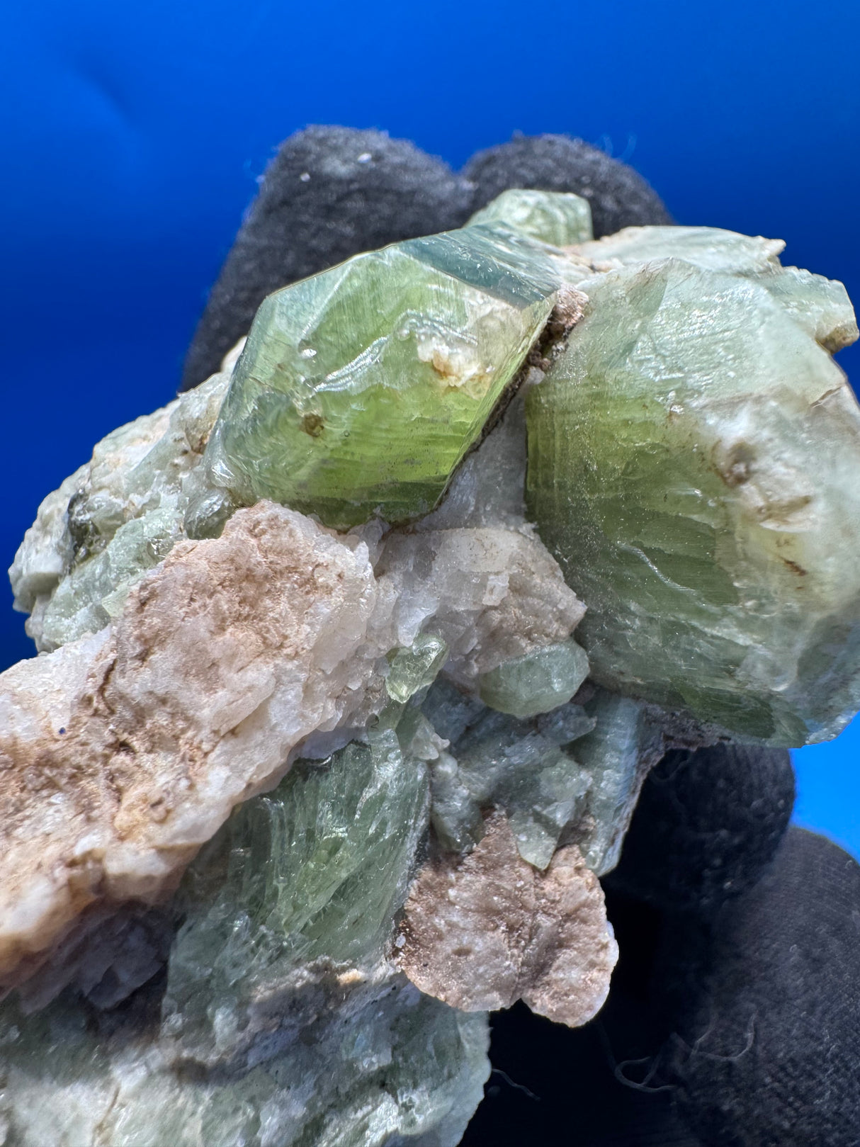 Green Diopside Specimen - 109g