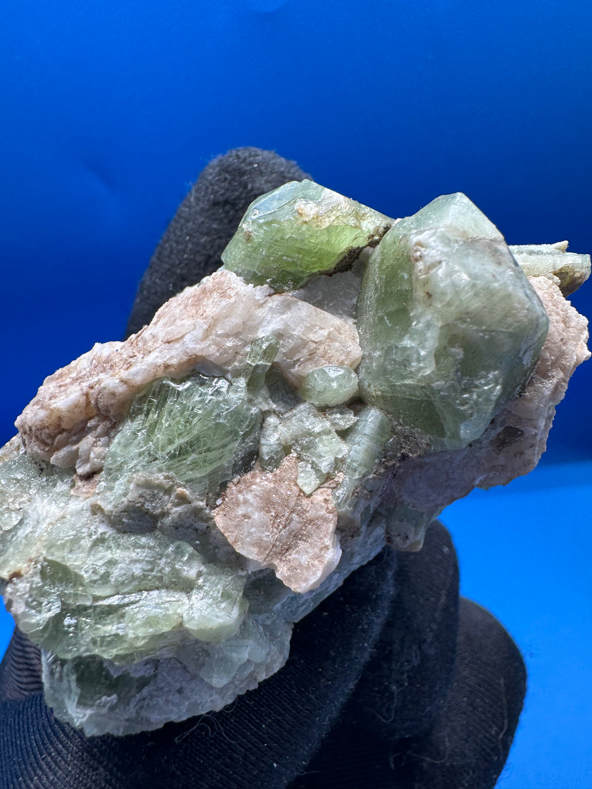 Green Diopside Specimen - 109g