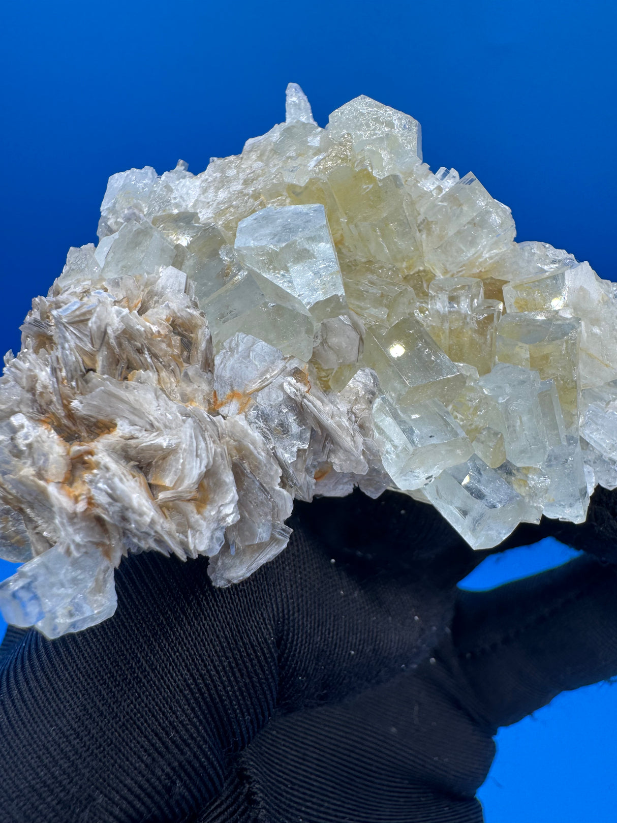 Aquamarine Specimen - 64g