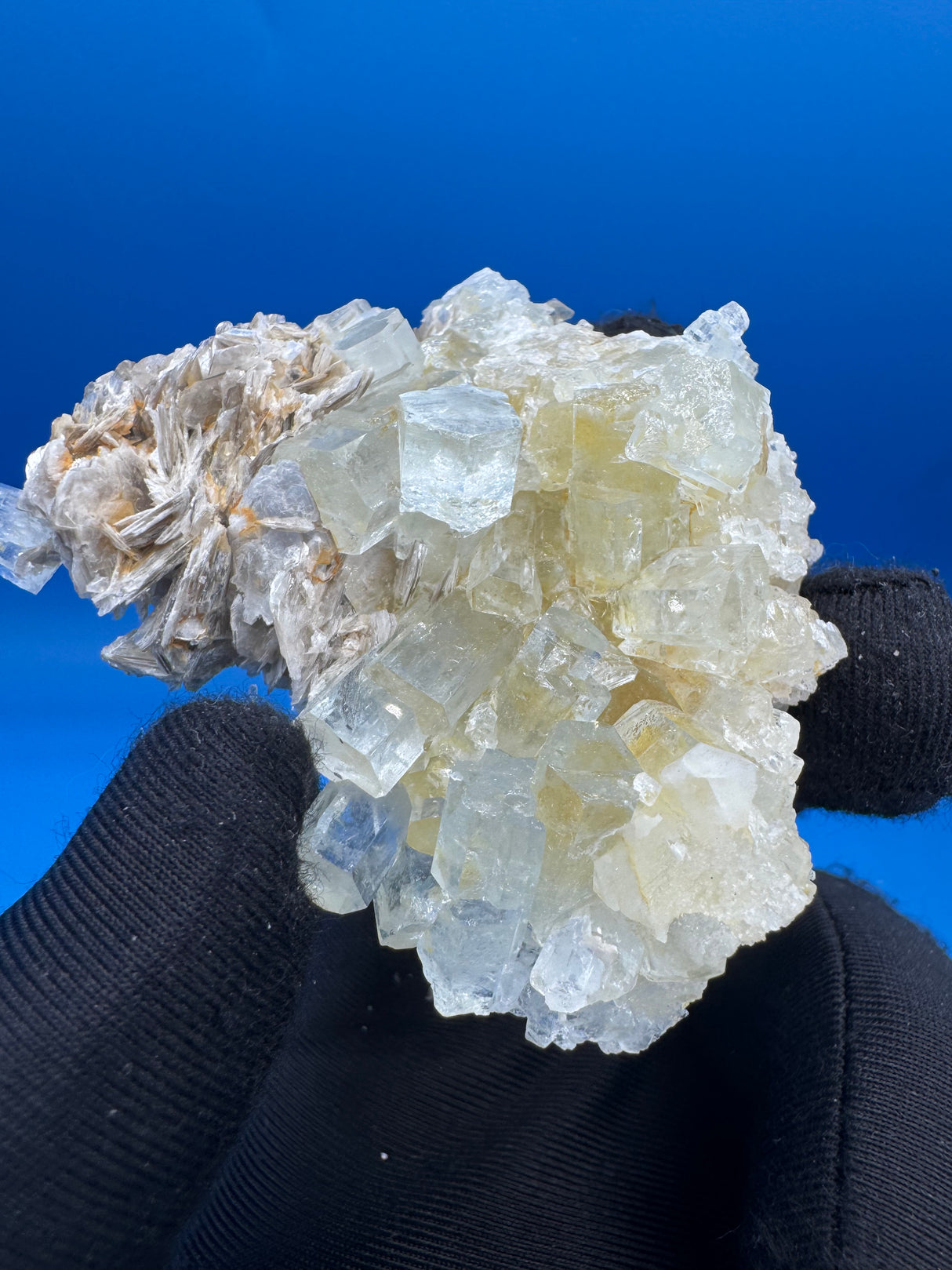 Aquamarine Specimen - 64g