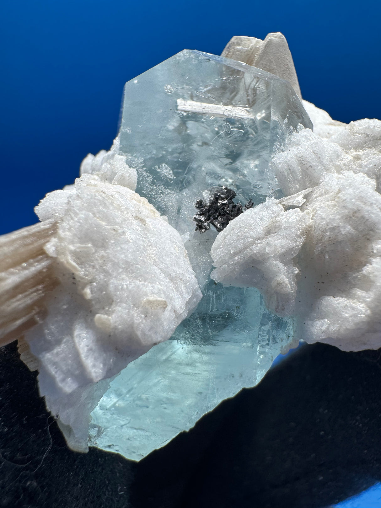 Aquamarine Specimen - 57g