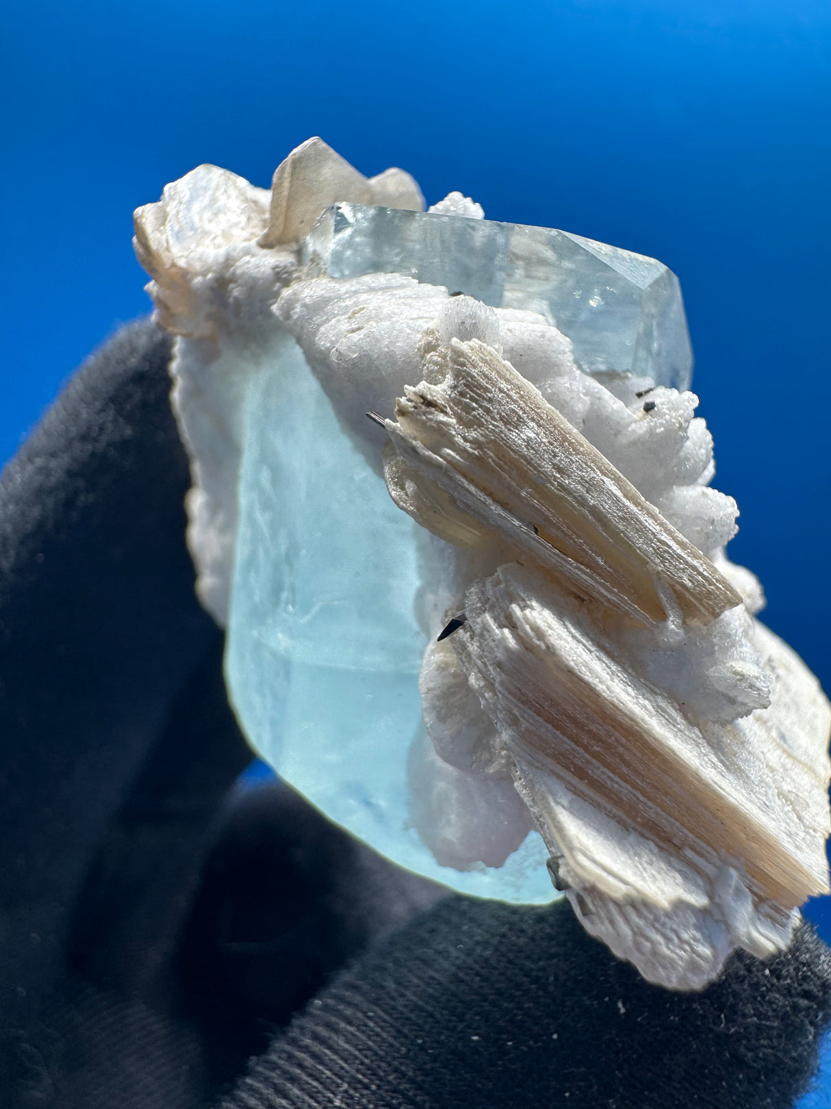 Aquamarine Specimen - 57g