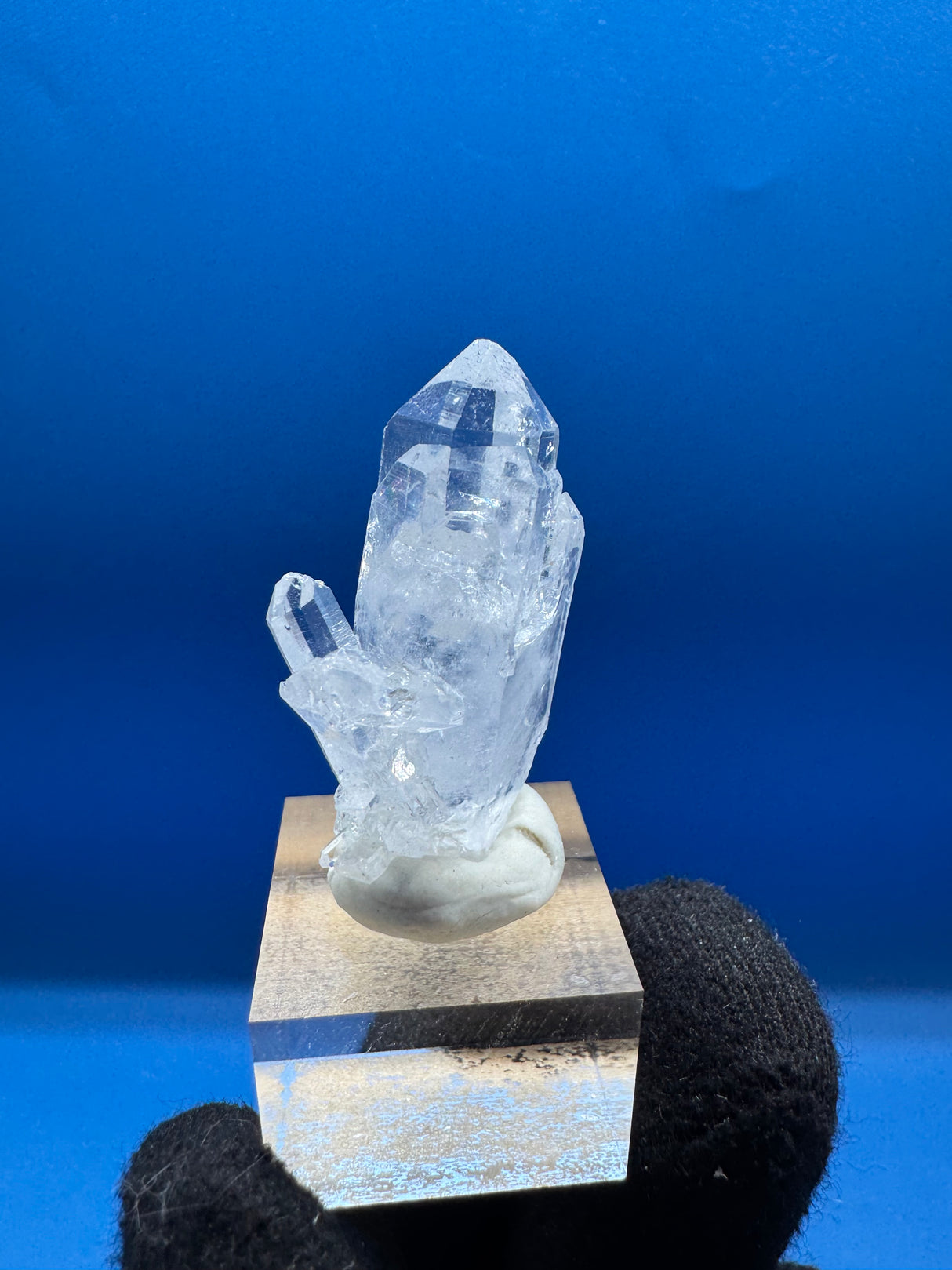 Quartz Specimen - 16g