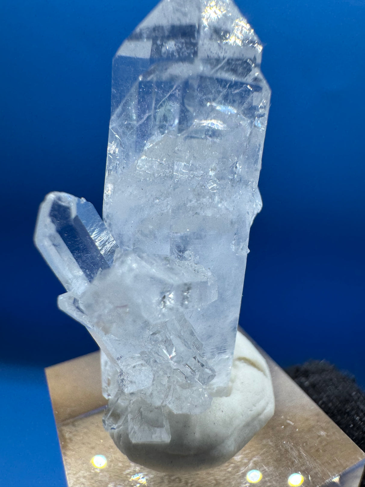 Quartz Specimen - 16g