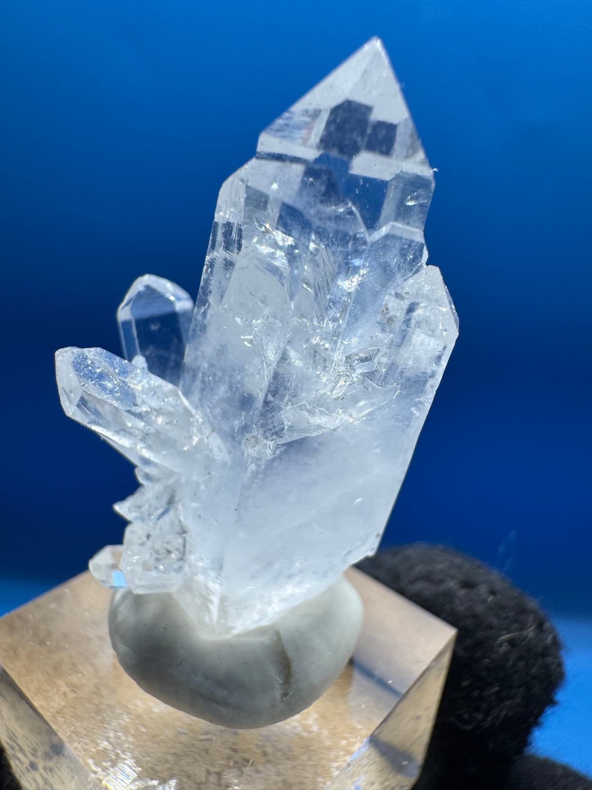 Quartz Specimen - 16g