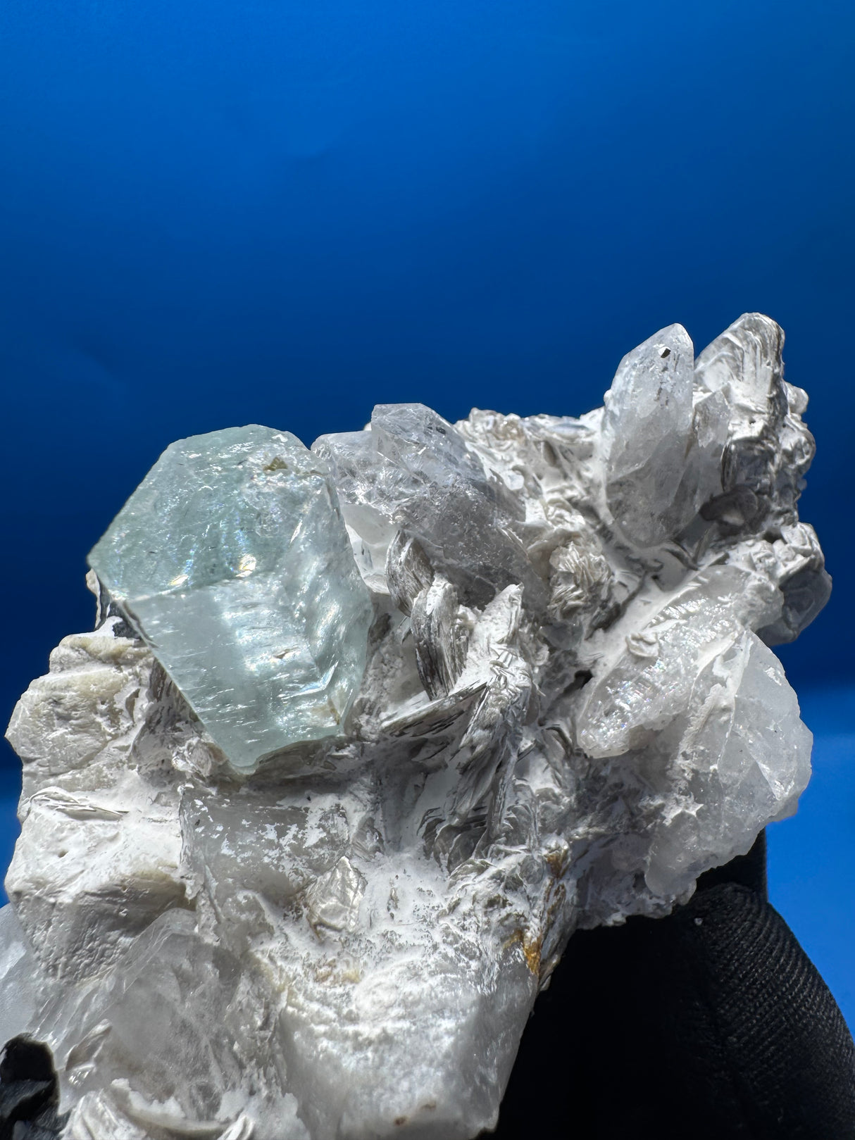 Aquamarine Specimen - 183g