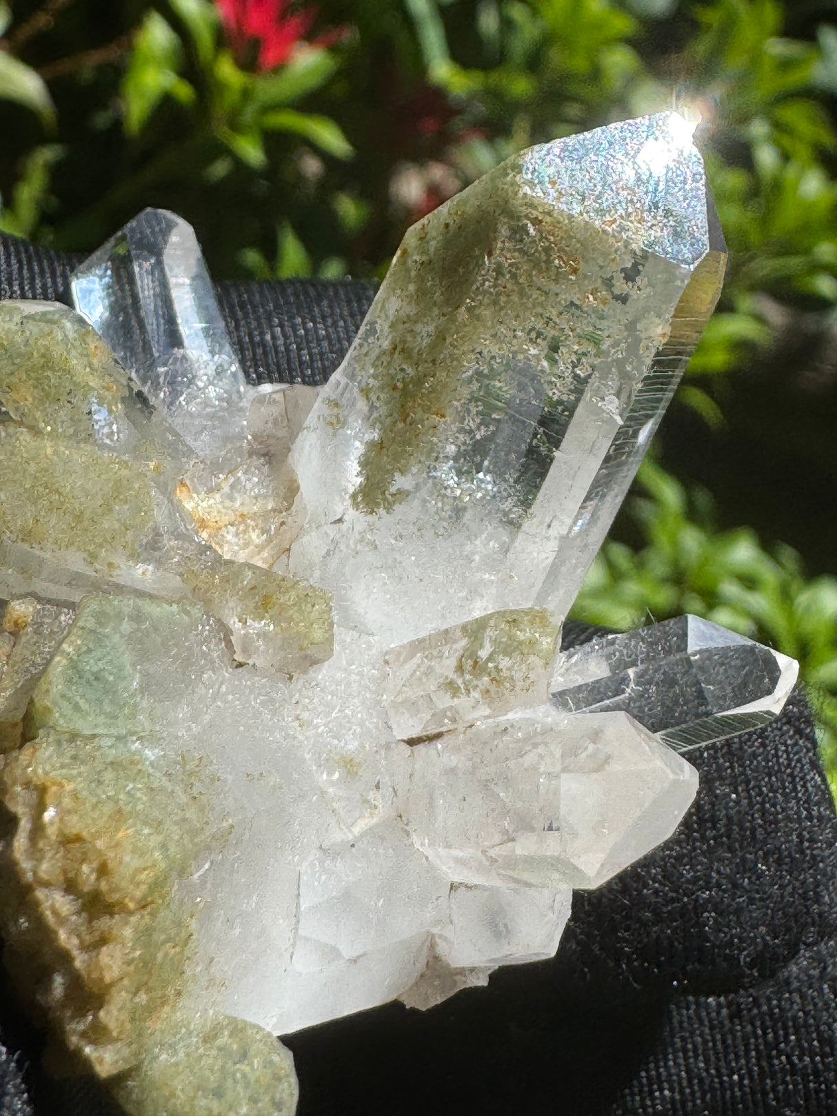 Quartz Specimen - 33g