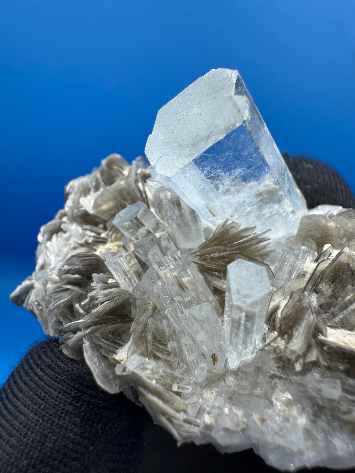 Aquamarine Specimen - 38g