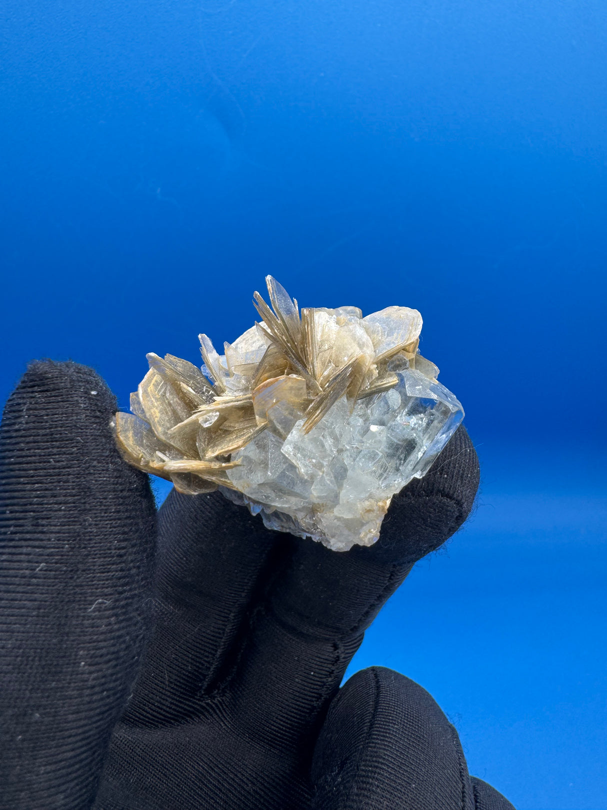 Aquamarine Specimen - 35g