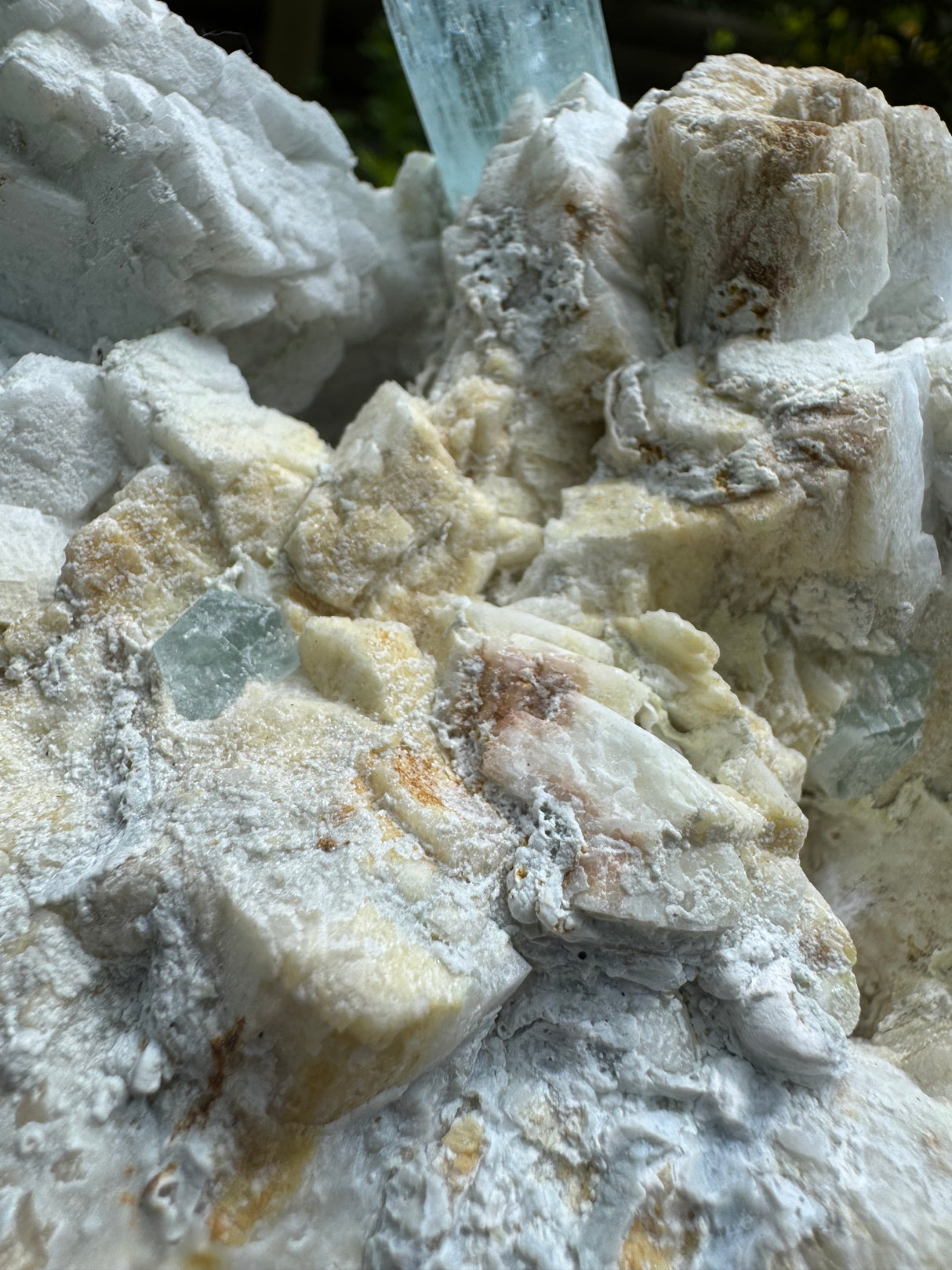 Aquarmarine Specimen - 3560g