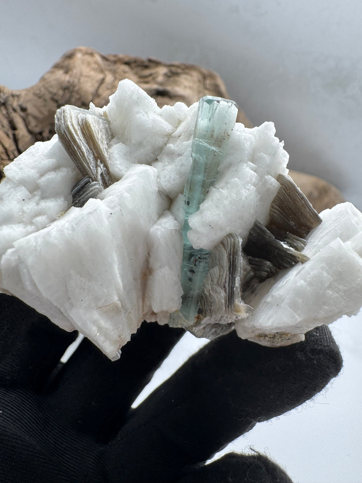 Aquamarine Specimen - 101g