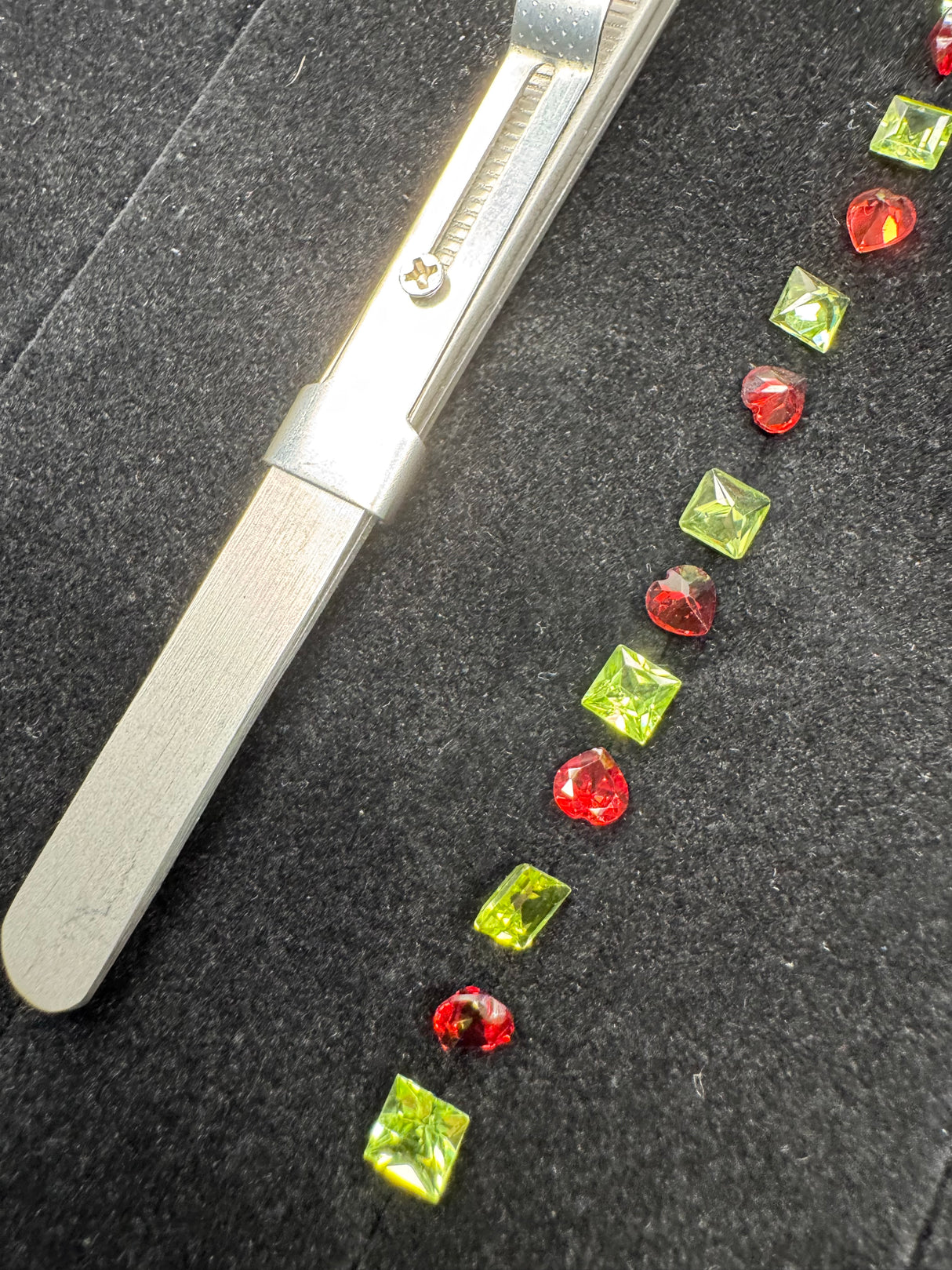 Premium Peridot & Garnet Gemstone Set – 12.76ct