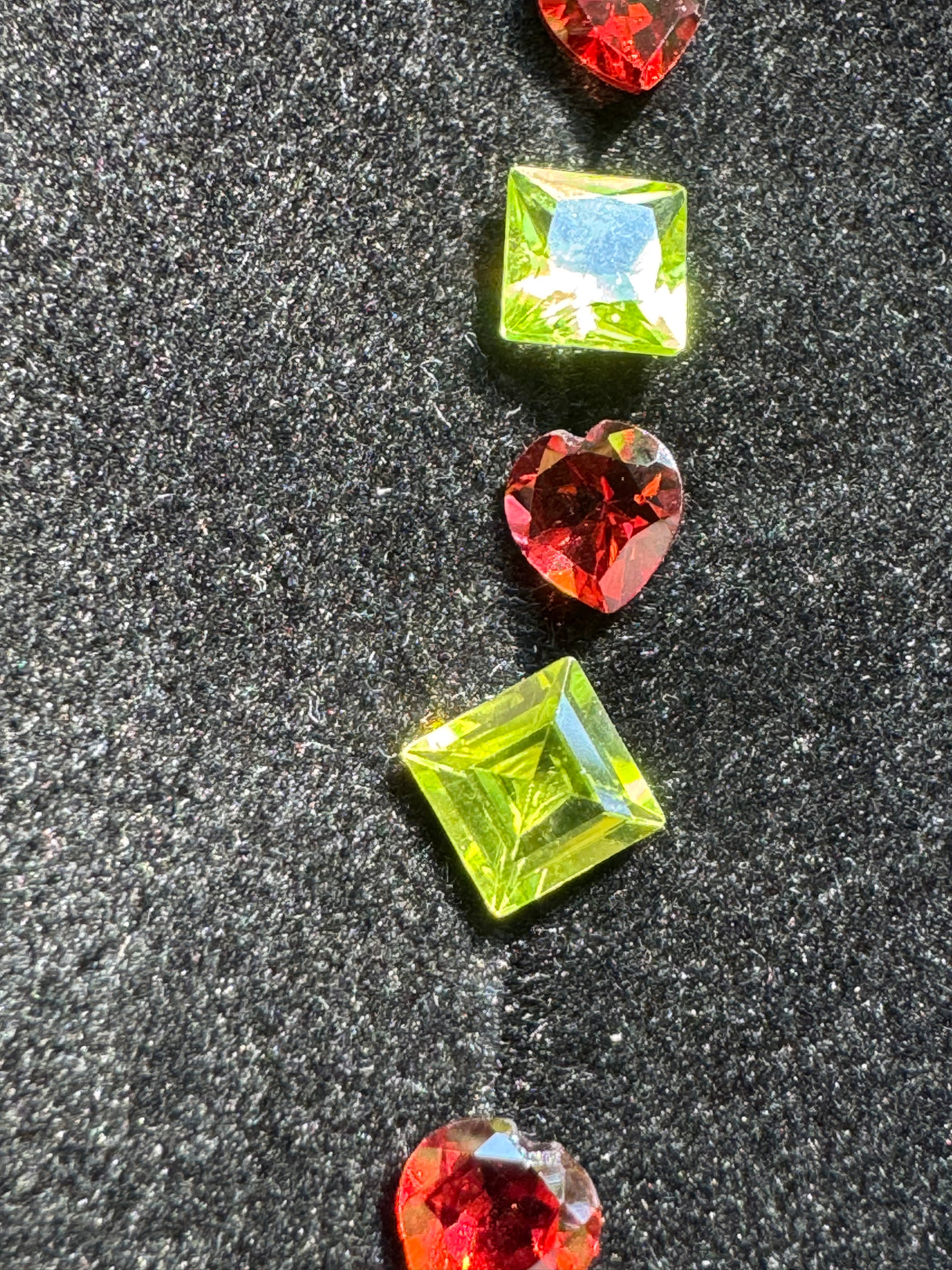 Premium Peridot & Garnet Gemstone Set – 12.76ct