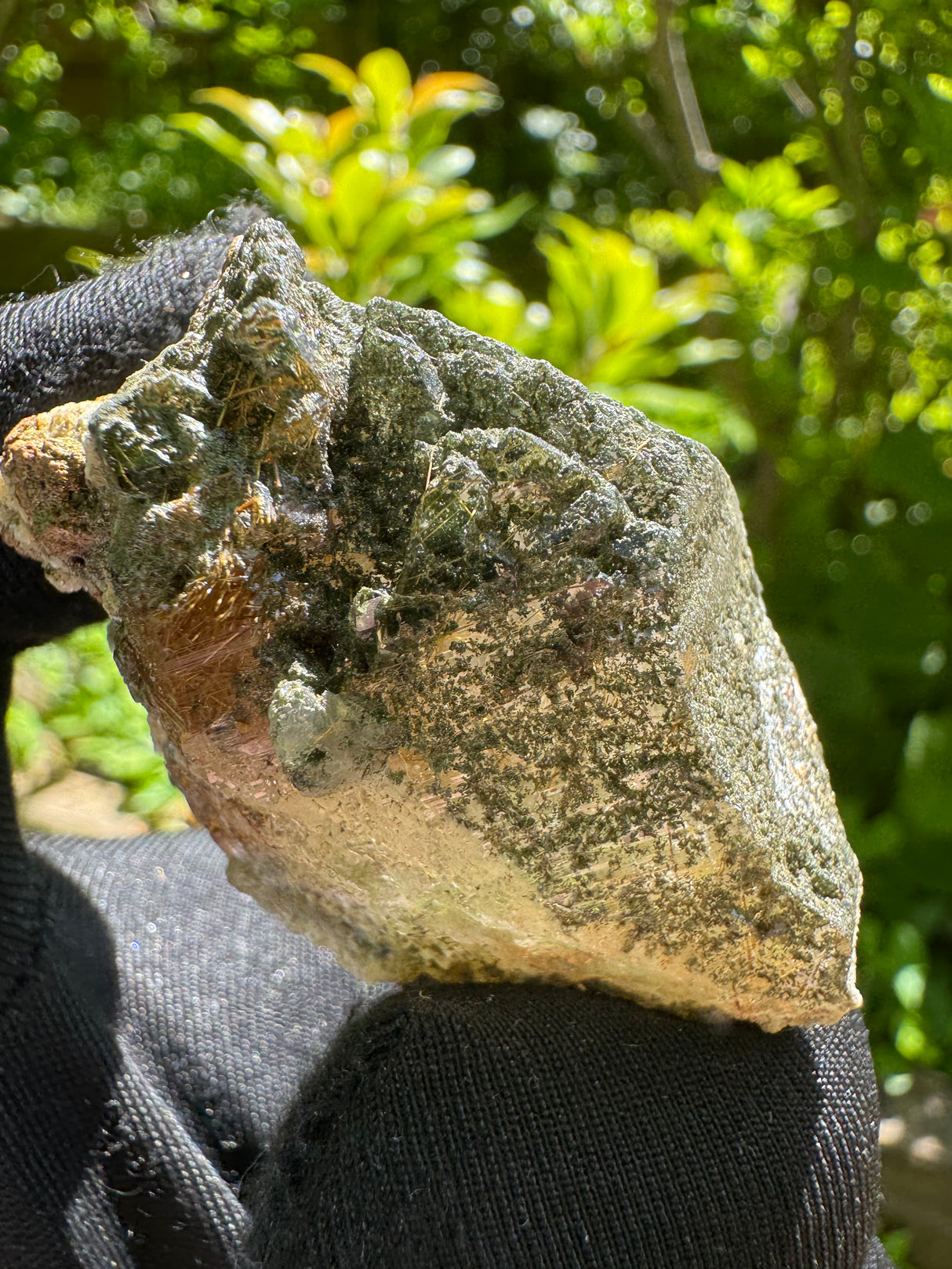 Quartz Specimen - 38g