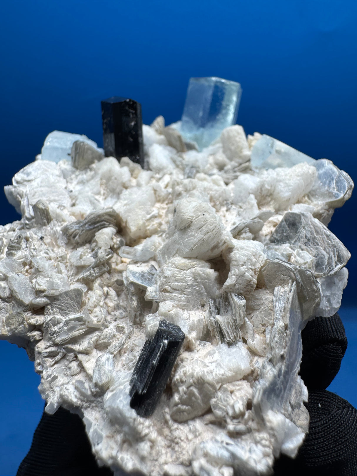 Aqumarine Specimen - 214g