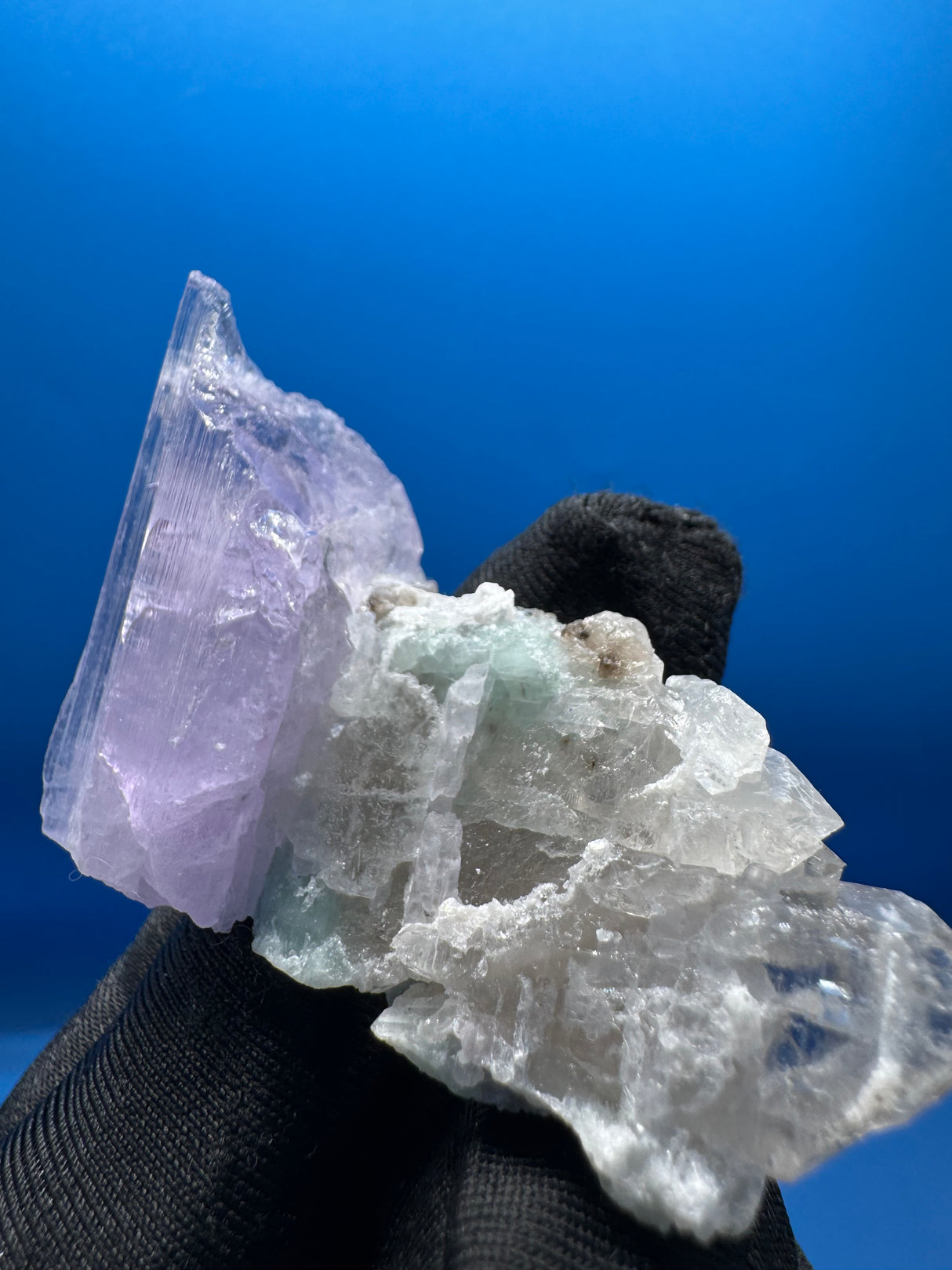Kunzite Specimen - 28g