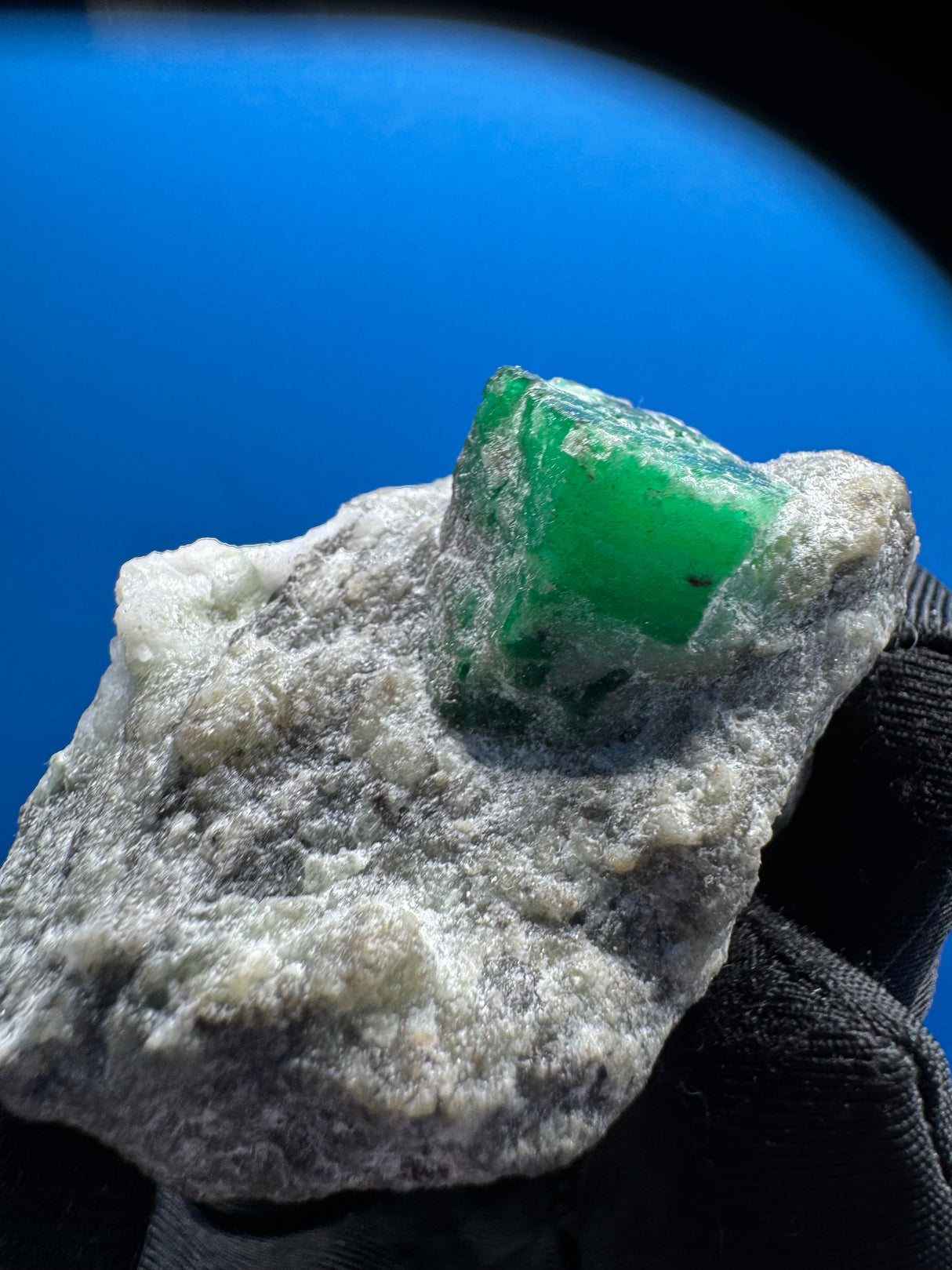 Emerald Specimen - 71g