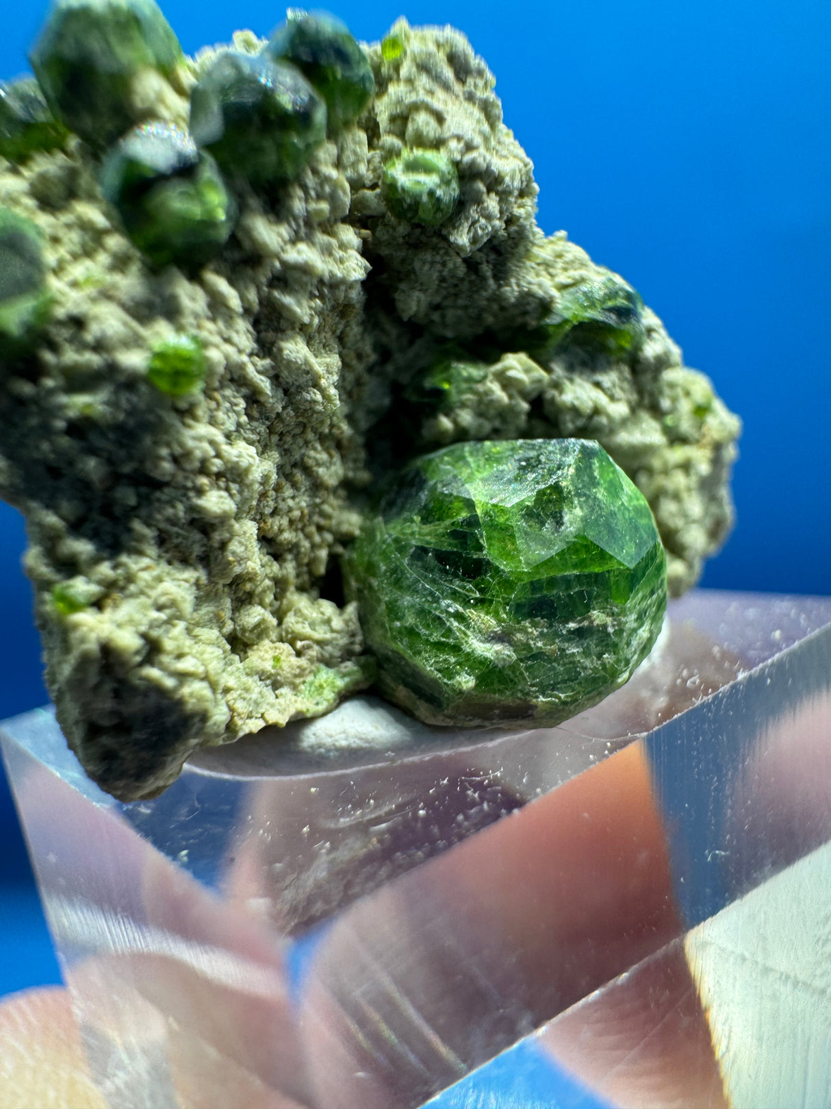 Green Garnet Specimen - 8g